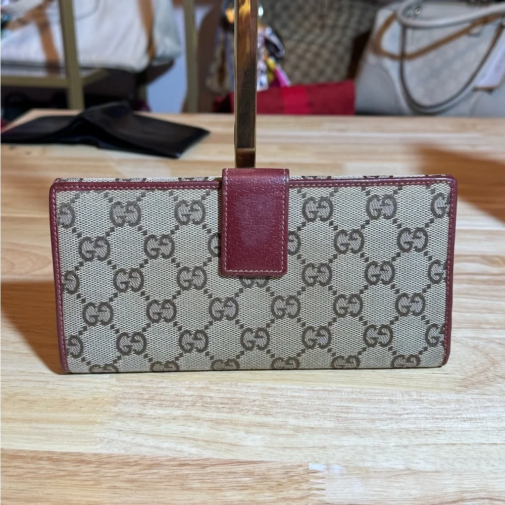 Gucci Beige and Brown Women's Wallet - Picture 3 of 8